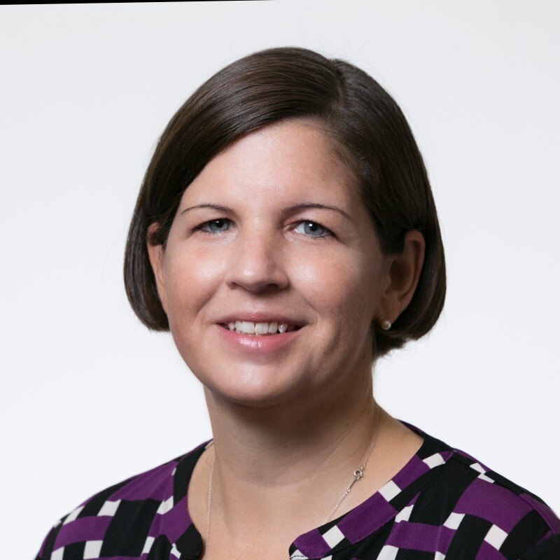 Moira Headshot-1