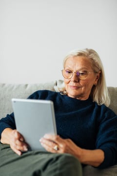 Website Featured_JPG-3484_Woman with tablet-1