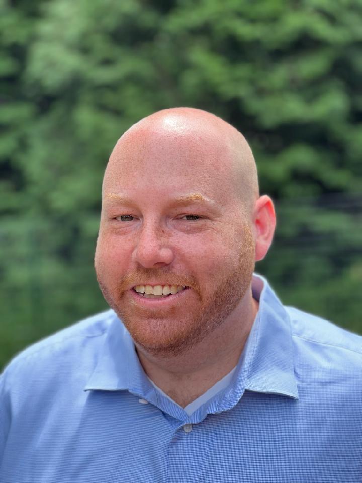 mike brooks headshot